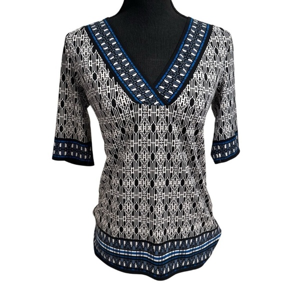 3x25* Max Studio V Neck 3/4 Sleeve Geometric Pattern Top Cool, Soft & Stretchy S - Picture 1 of 16